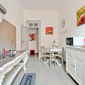 Domvs Romae Apartment Rome